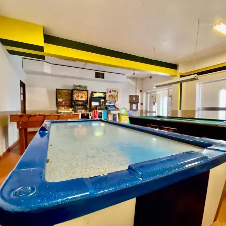아파트 Fresh And Cosy Appt With Pool, Fiber, Largetv, Gaming 알부페이라